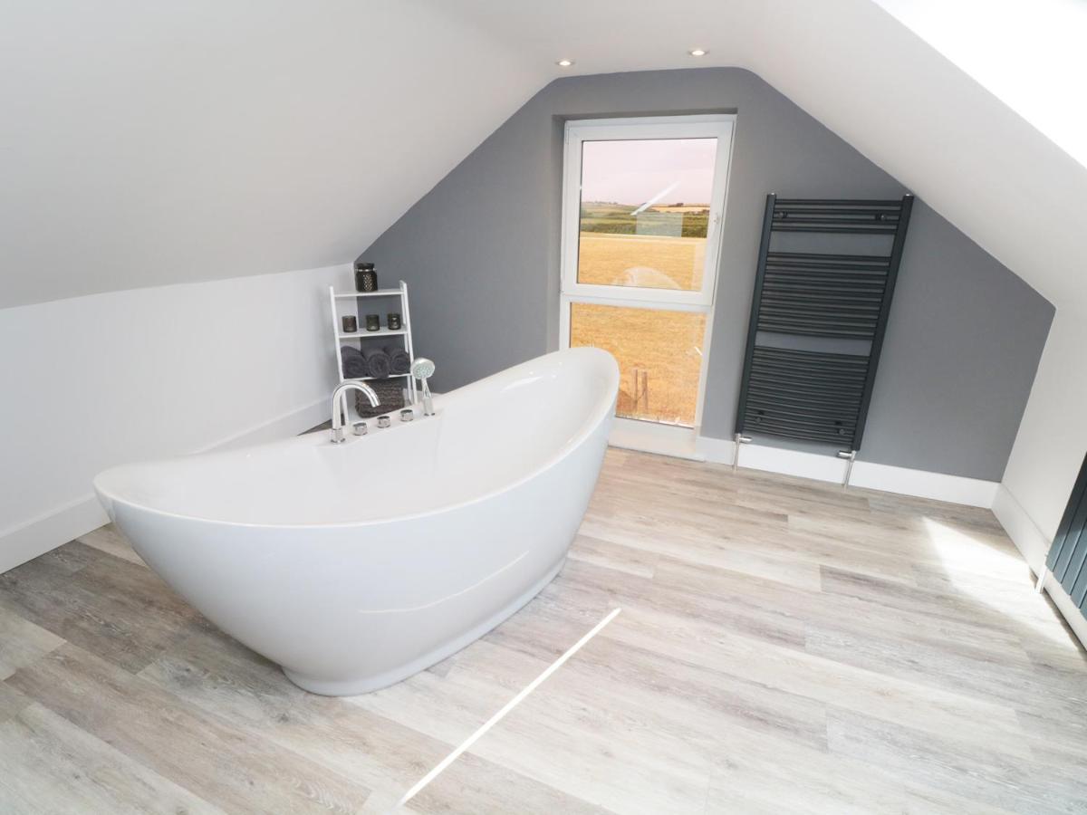 White Stones Villa Ulverston Luaran gambar